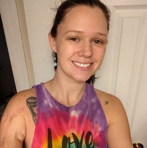 Meet your Posher, Debbie